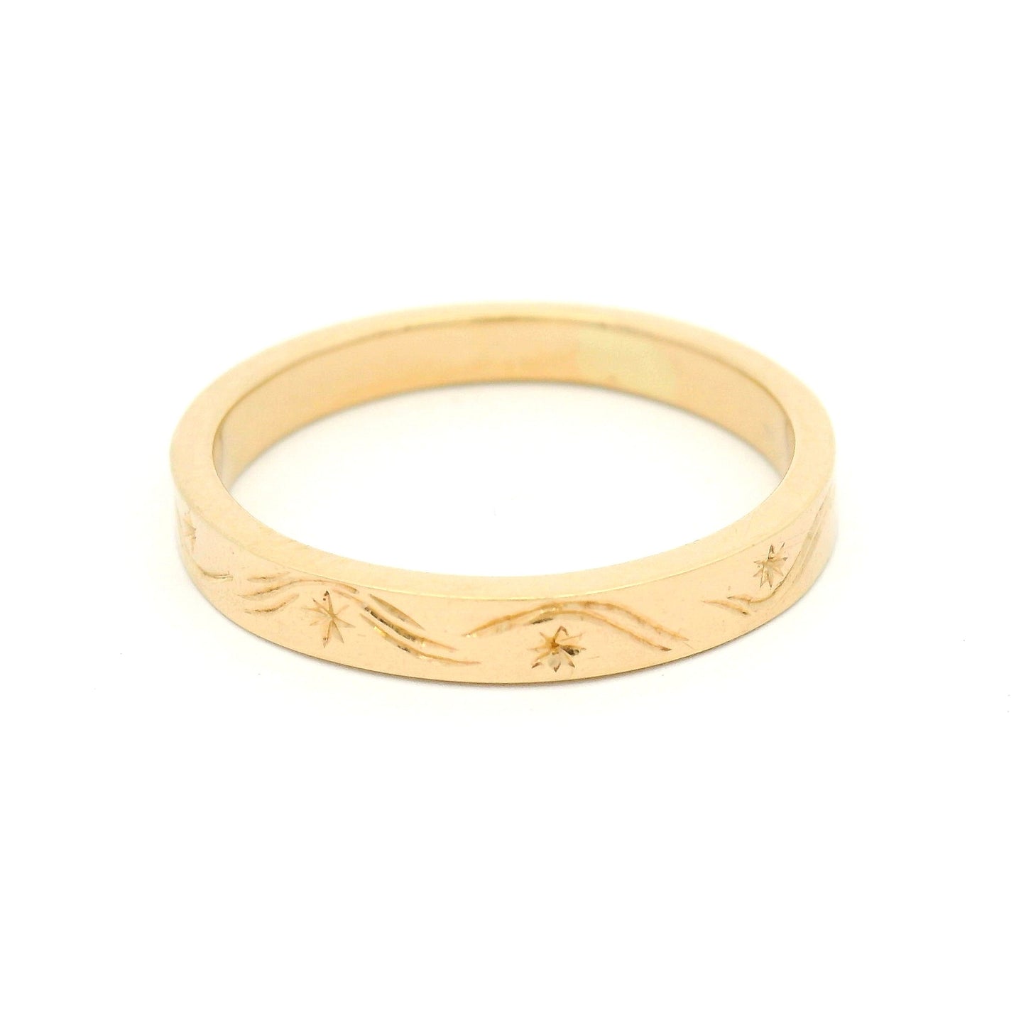14k Yellow 3mm Wide Hand-Engraved Wind & Stars Flat Band