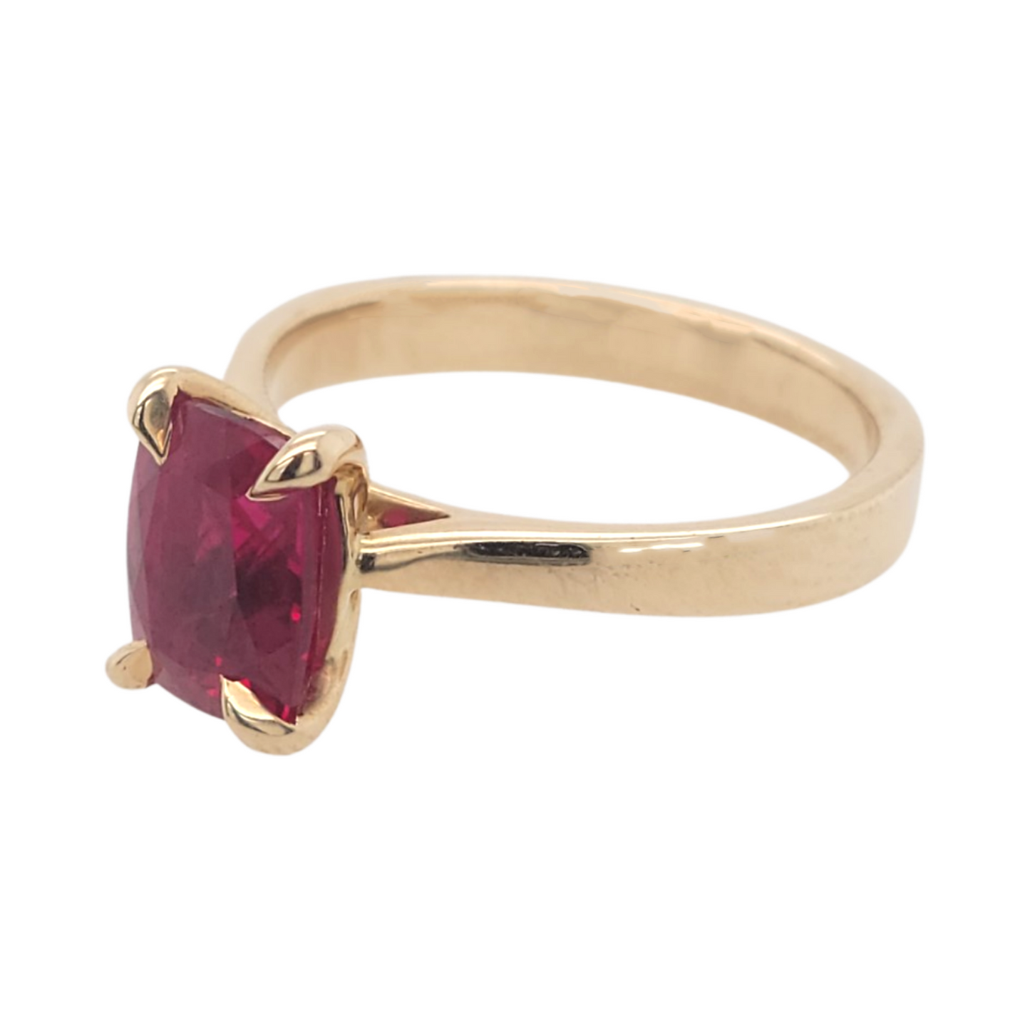 Ruby Claw Set Ring