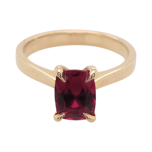 Ruby Claw Set Ring