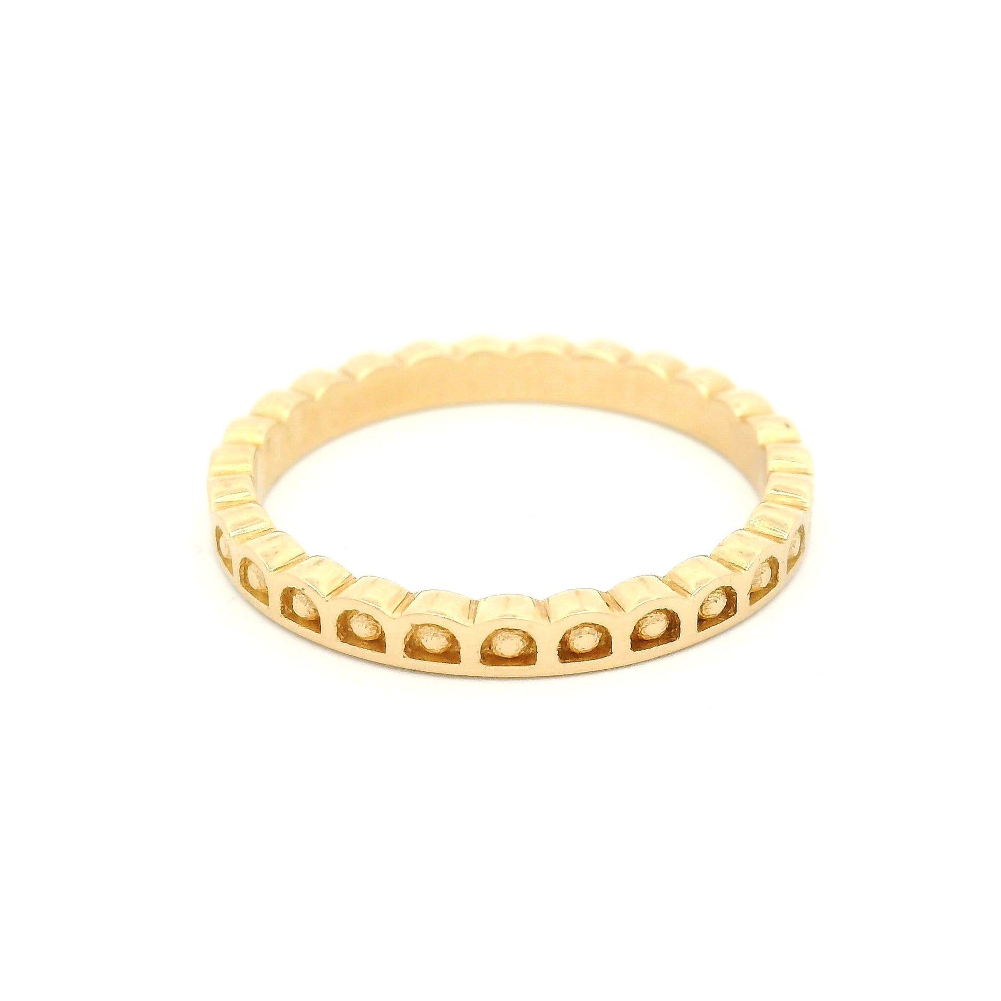 14k Yellow 2.5mm Wide Band with Scalloped Beaded Stations
