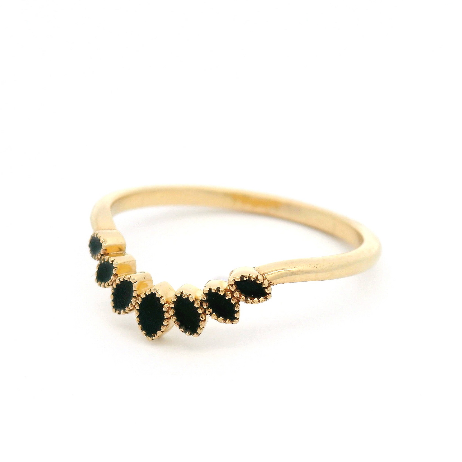 14k Yellow Vintage-Style Contour Band with 7 Tapering Black Enamel Leaves
