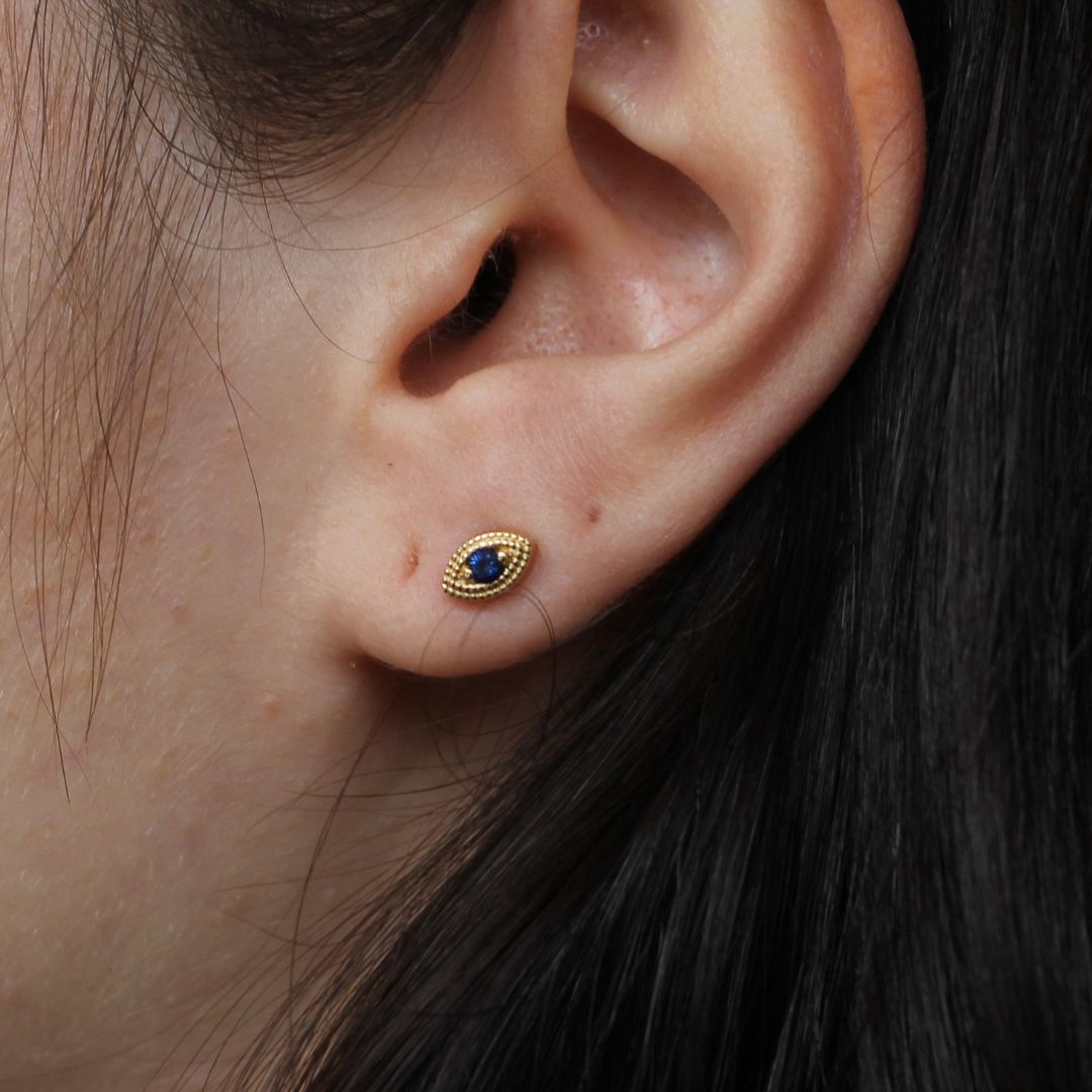 Blue Sapphire Eye Motif Earrings
