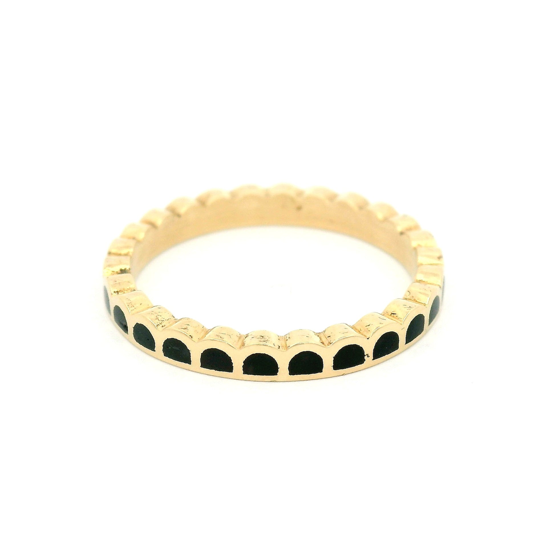 14k Yellow 2.5mm Wide Band with Scalloped Black Enamel Stations