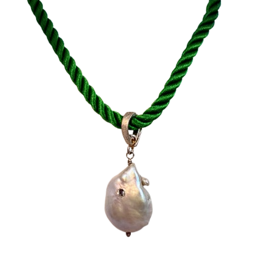 Gem Set Pearl Necklace - Green