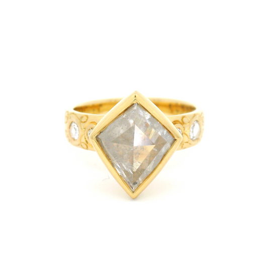 18k yellow gold ring with 2.02ct rose cut diamond and accent diamonds