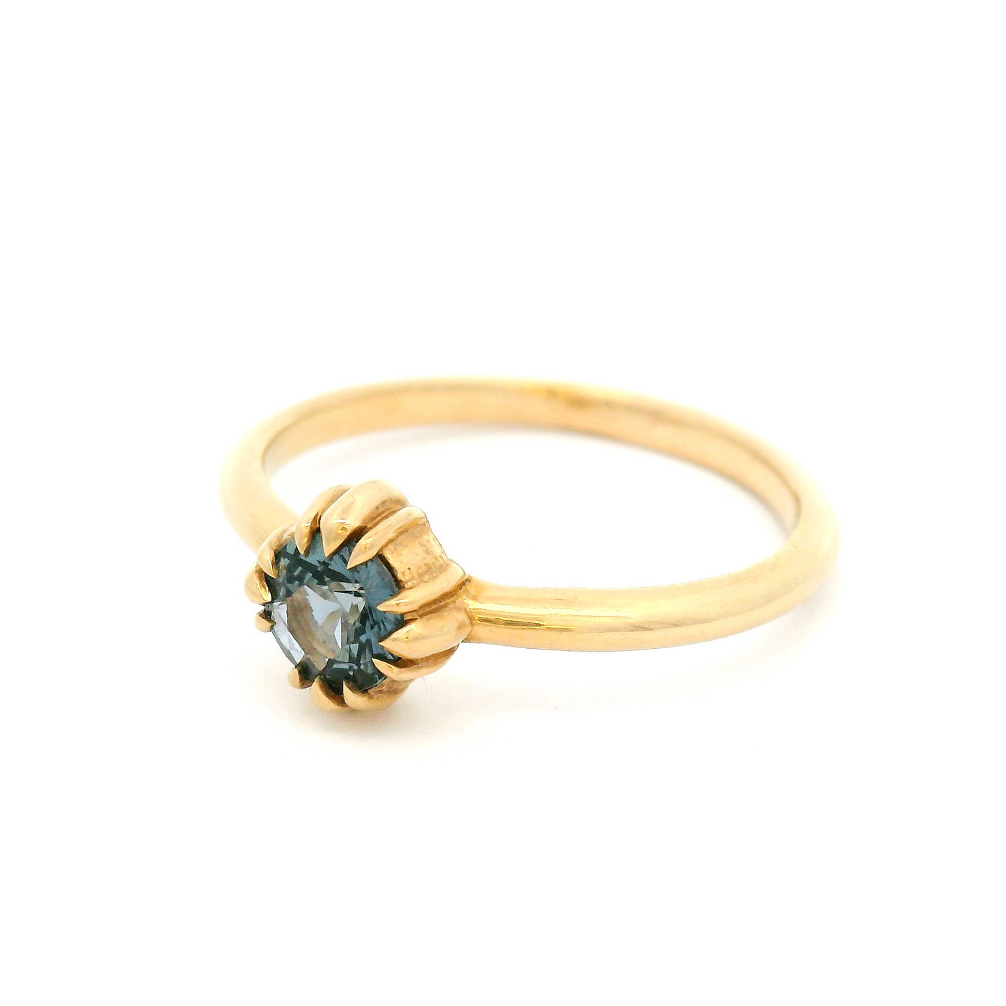 14k Yellow Gold Solitaire with 0.48ct Blue Sapphire
