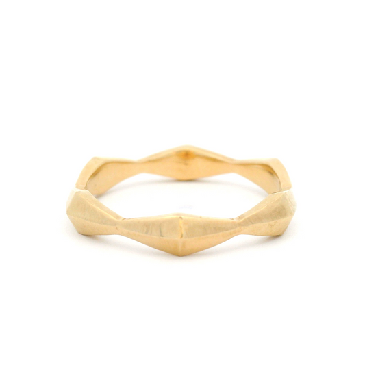 14k Yellow Elongated Pyramid Band