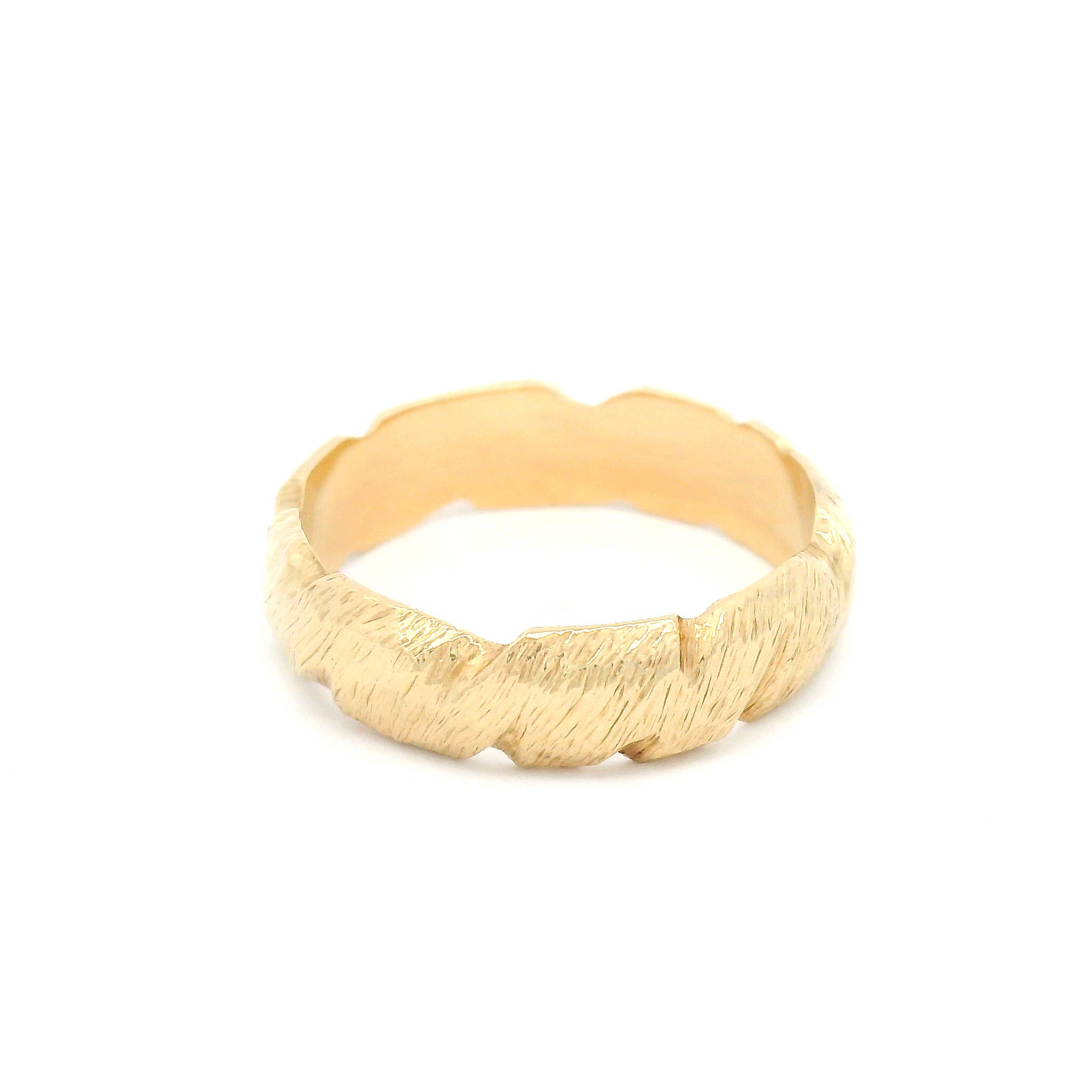 10k Yellow Etched 5mm Wide Wedding Band