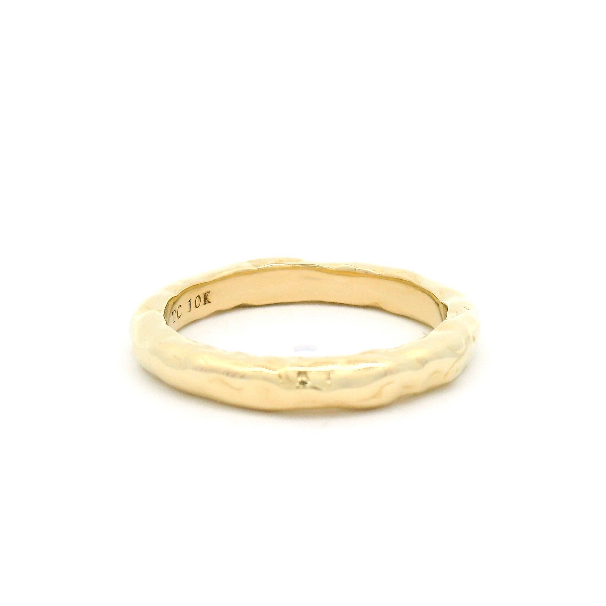 10k Yellow Sculpted 3mmm Wide Wedding Band