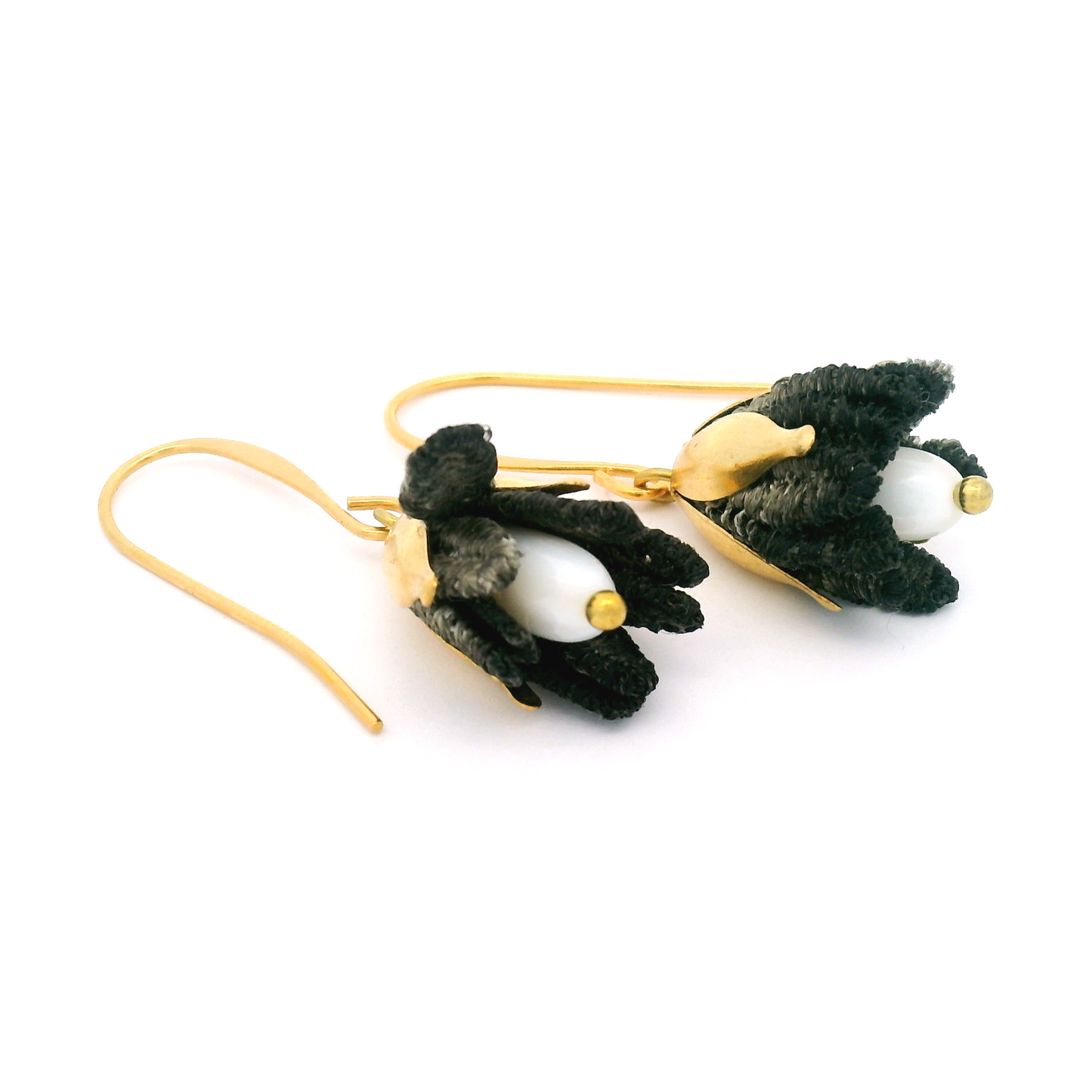 Malli Pewter Grey Earrings