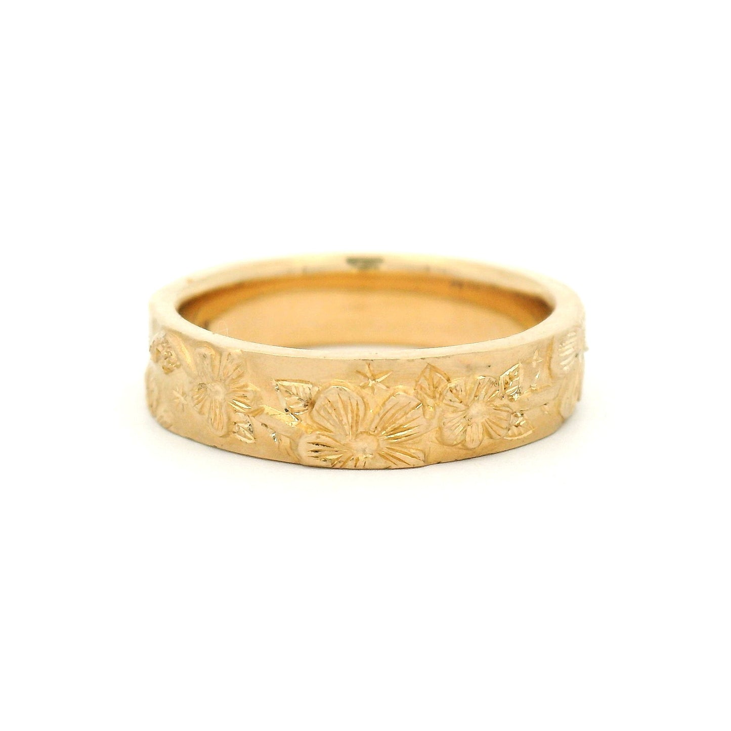 14K Yellow Gold 4.5mm Wide Hand Carved Blossom Band