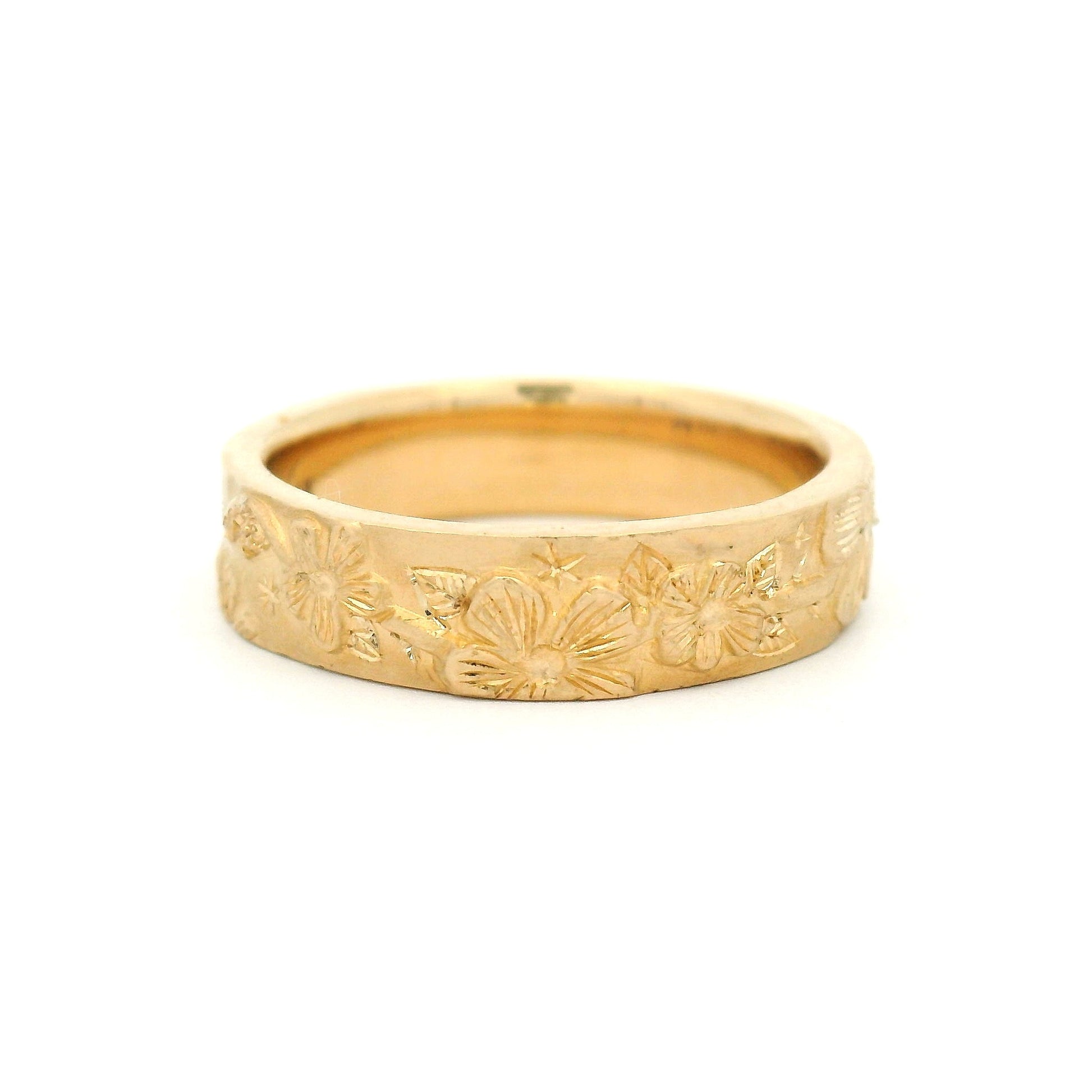 14K Yellow Gold 4.5mm Wide Hand Carved Blossom Band