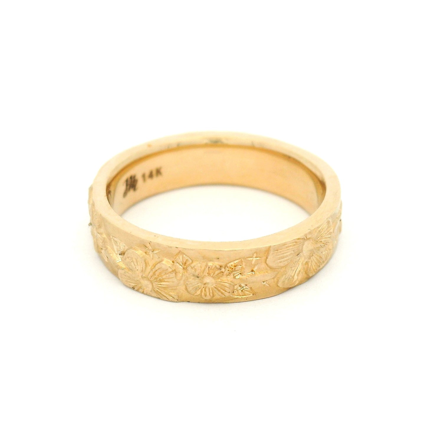 14K Yellow Gold 4.5mm Wide Hand Carved Blossom Band
