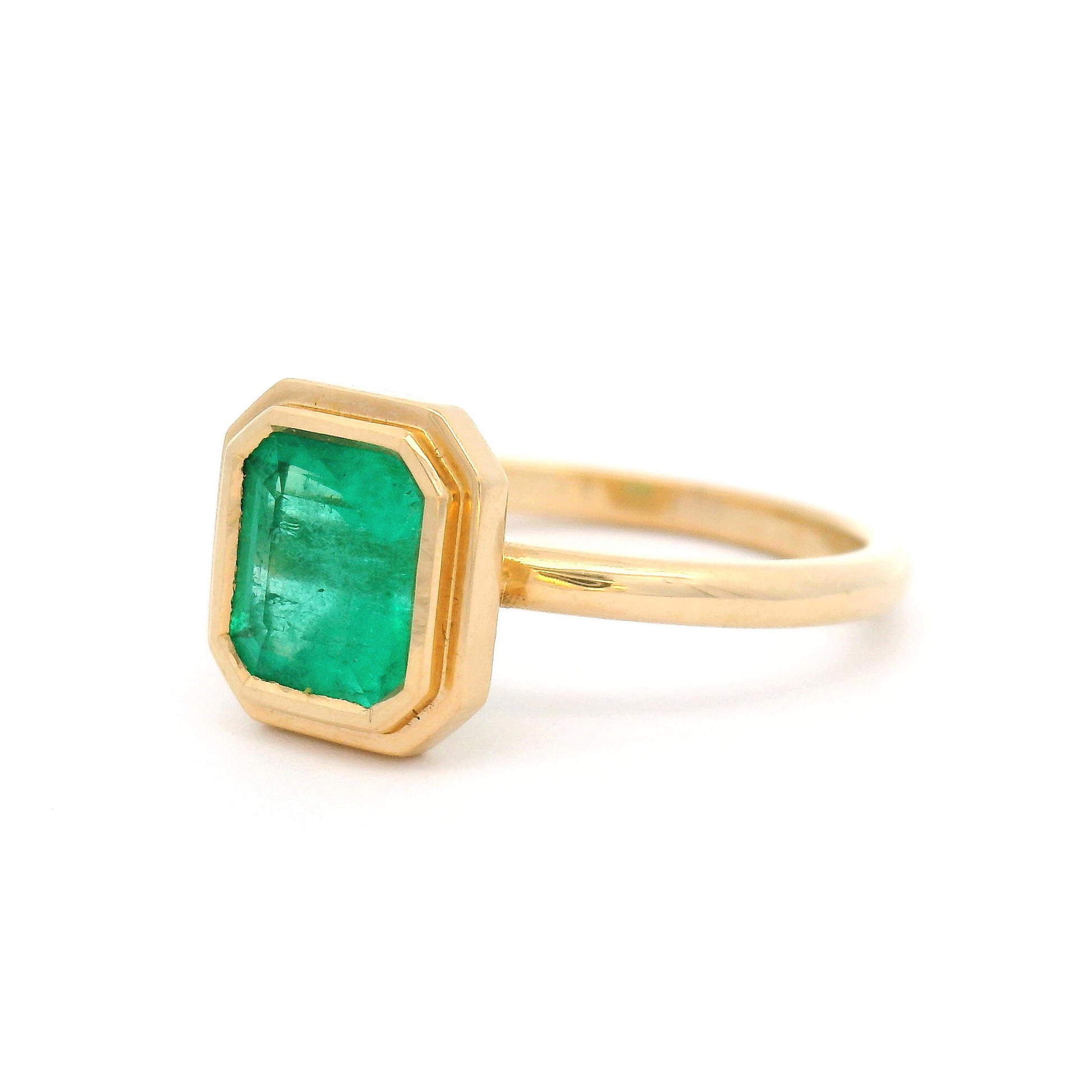 14k Yellow Bezel-Set Solitaire with 1.06ct Emerald