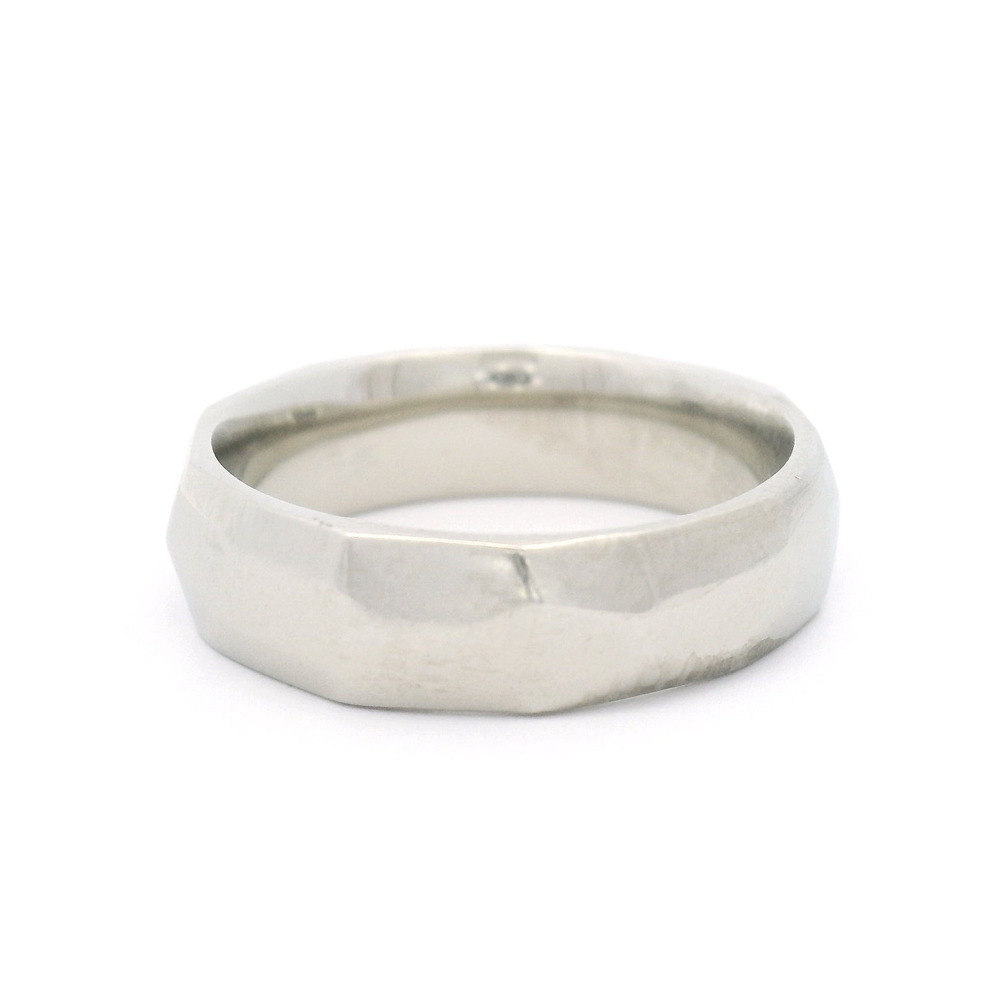 14k White 5.5mm Wide Soft-Dome Faceted Band