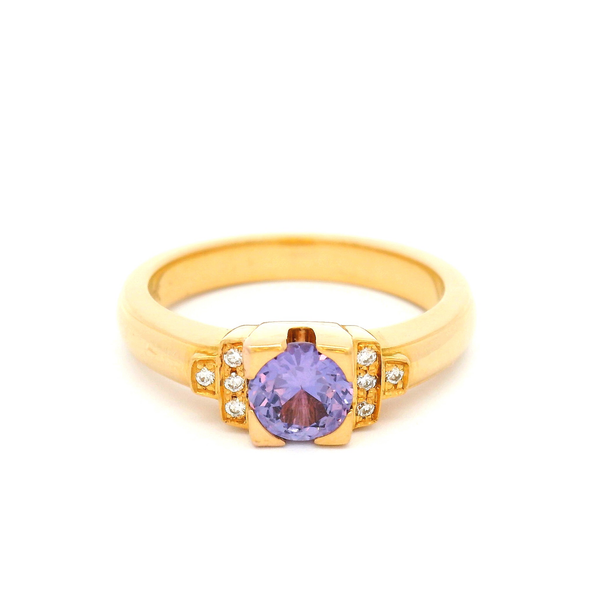 19k Rose Gold Ring with 0.86ct Round Purple Sapphire and Accent Diamonds