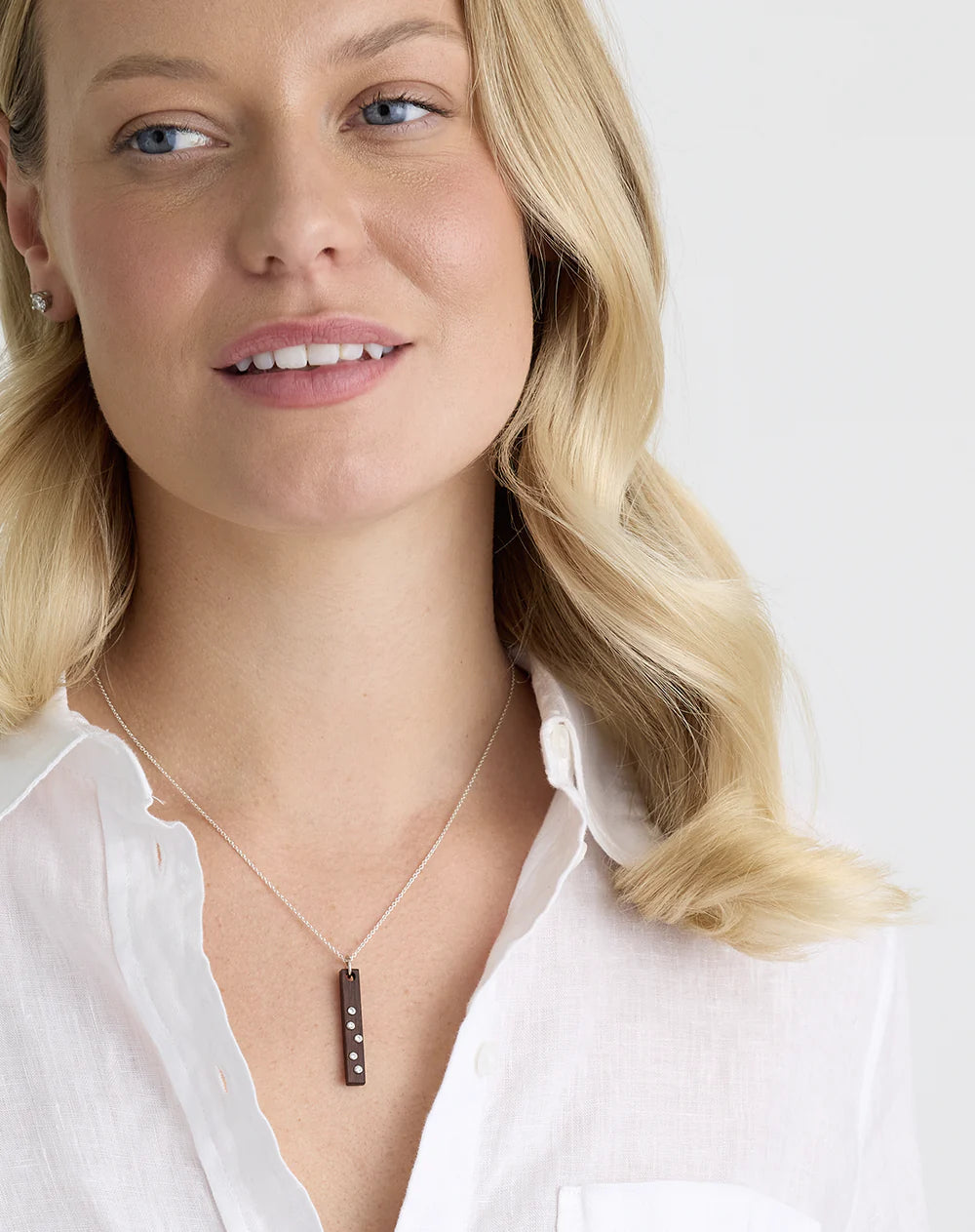 5 Diamond Bar Necklace - White Gold