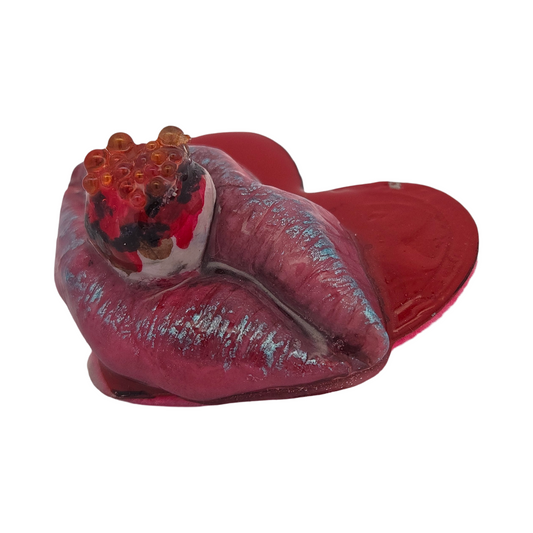 Porcelain Lips Brooches