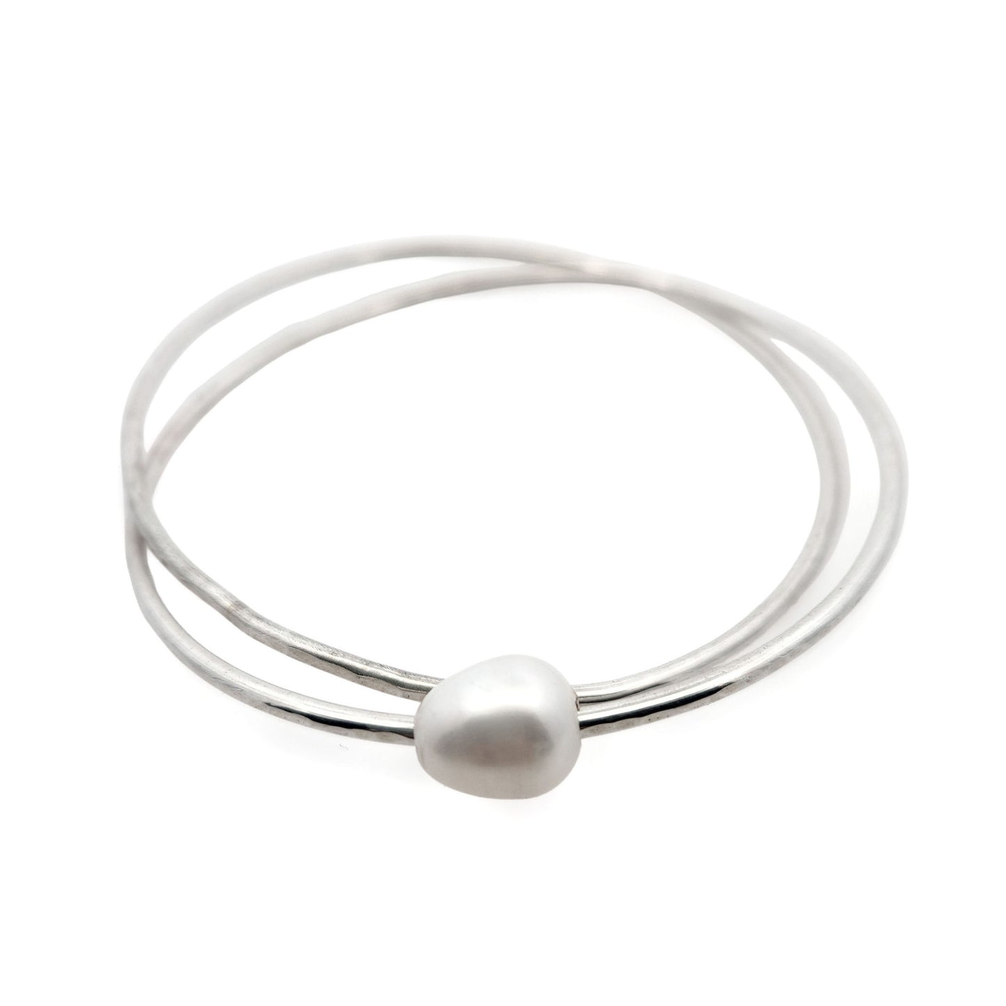 Interlocking Silver Bangle with Pearl