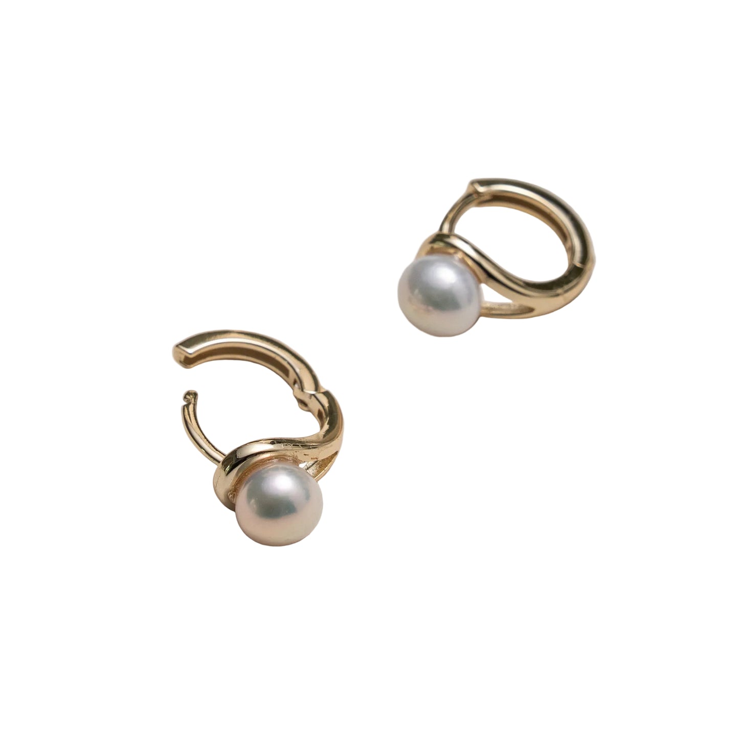 Freshwater Pearl Huggie Earrings