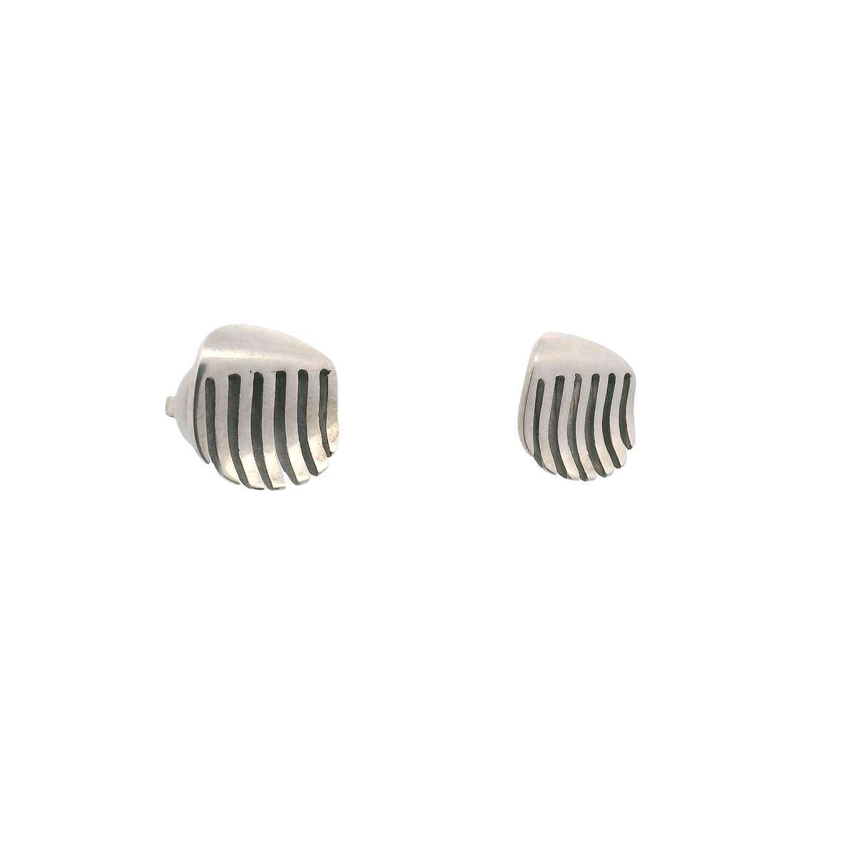 Half Line Wave Earrings