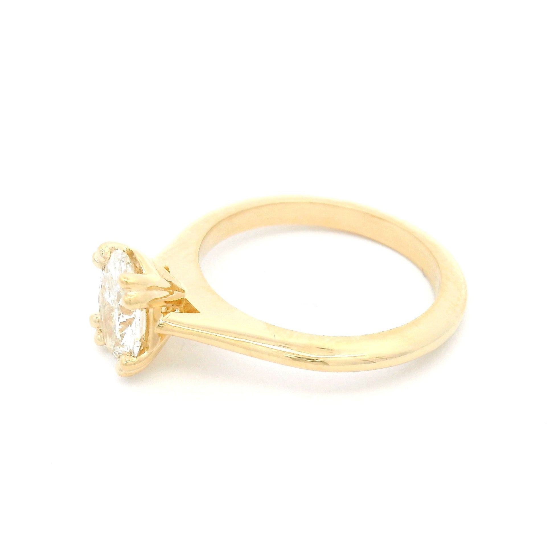 14k Yellow Solitaire with 1.02ct Lab-Grown Oval Diamond