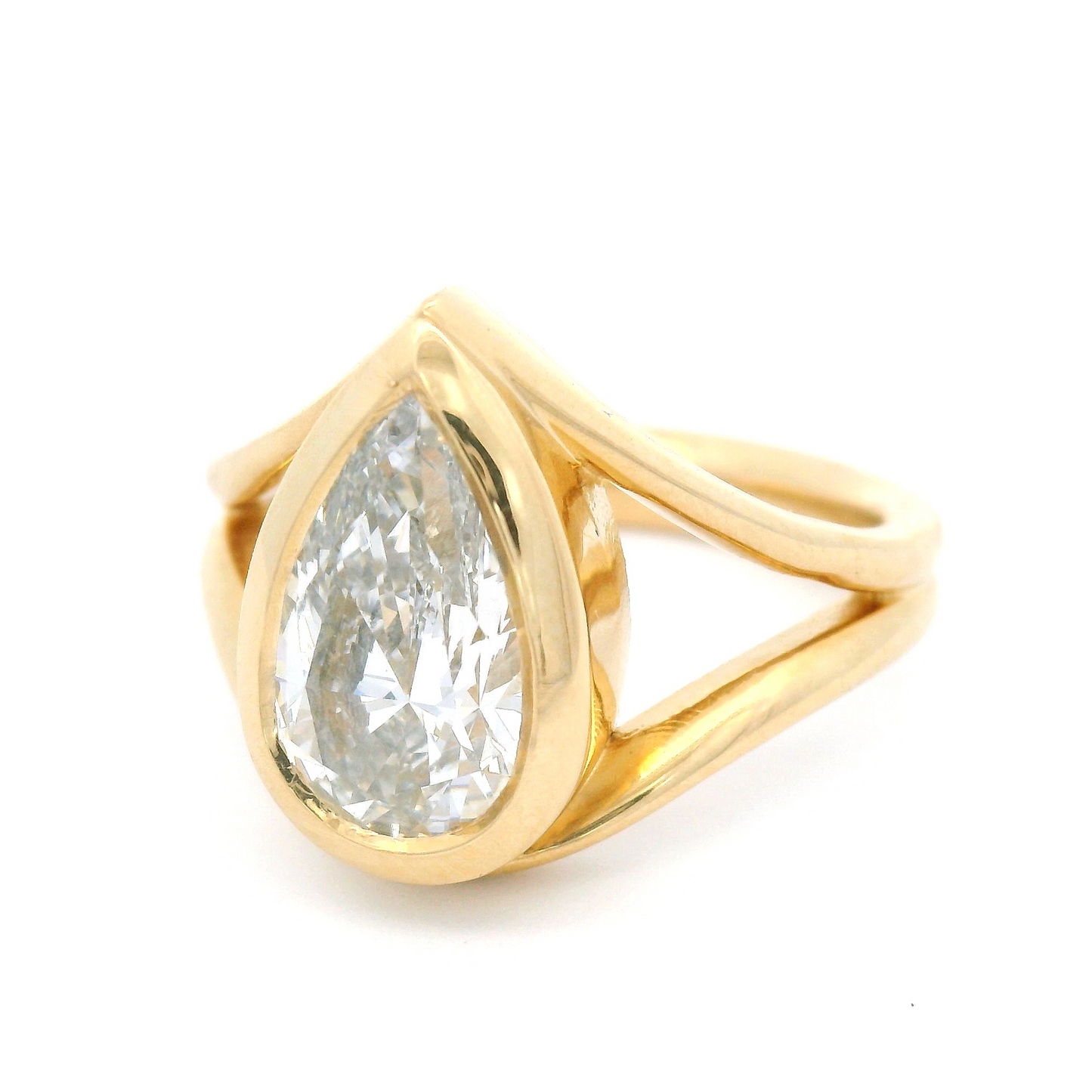 14k Yellow Bezel-Set Solitaire with 1.99ct Lab-Grown Pear-Shape Diamond