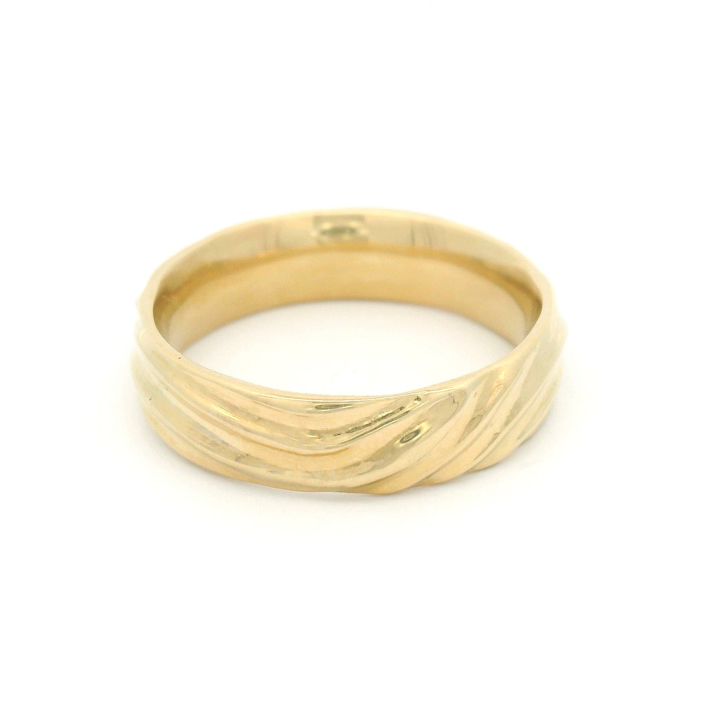 10k Yellow 5mm Wide Sculpted Wave Band