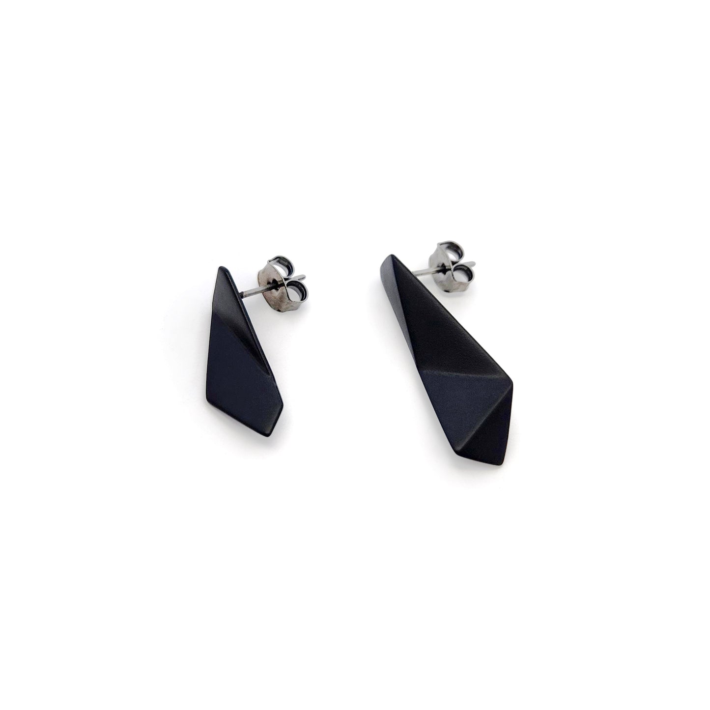Asymmetric Faceted Black Studs