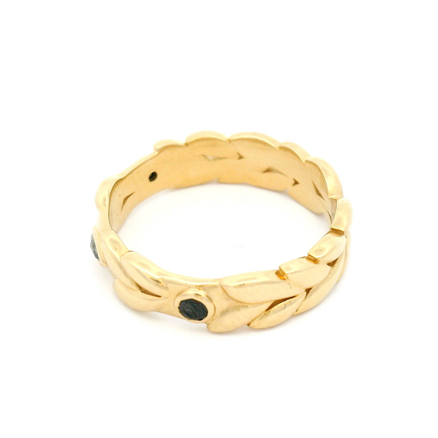 14k Yellow Leaf Band with 0.13cts Salt & Pepper and Black Diamonds