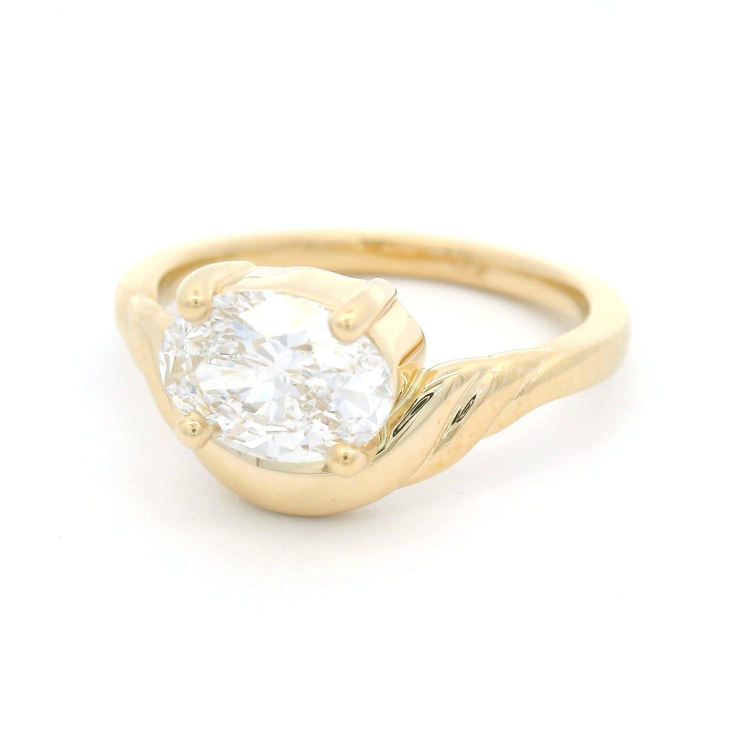 14k Yellow Engagement Solitaire with 1.14ct Lab-Grown Oval Diamond