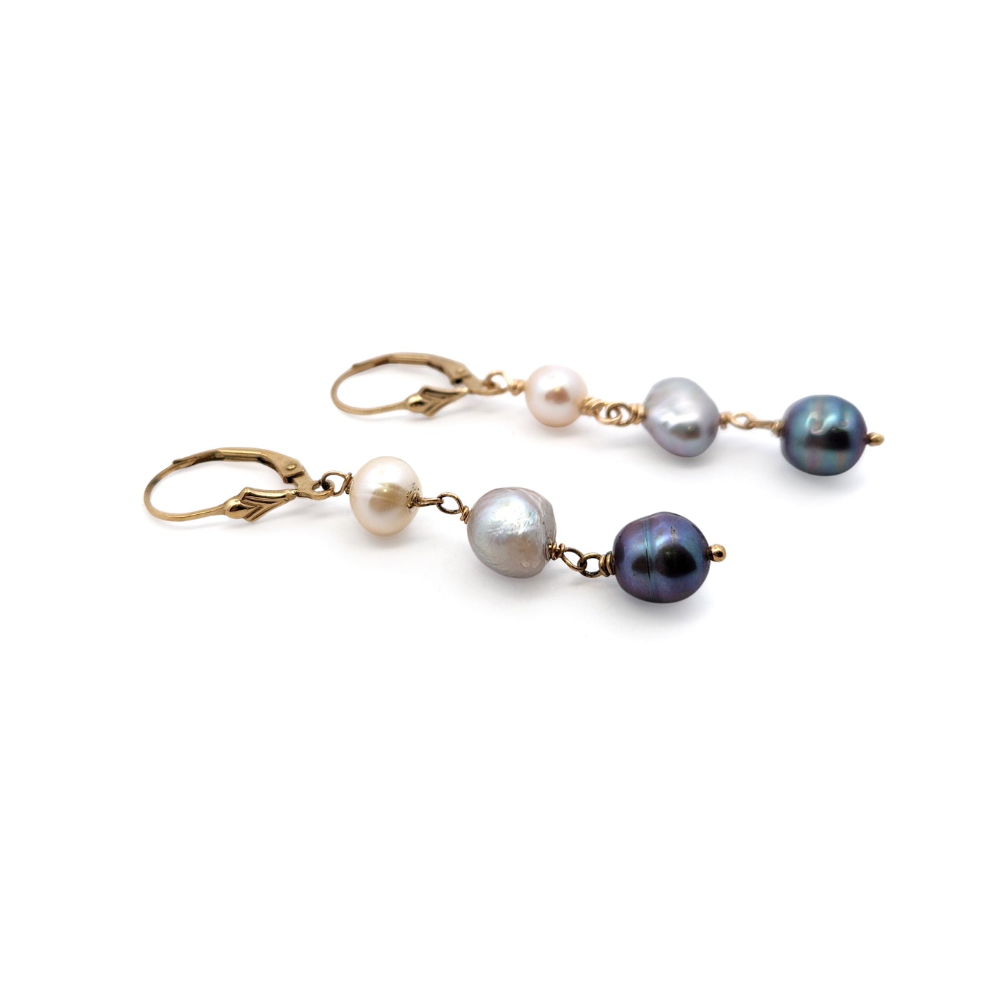 Gradient Pearl Drop Earrings