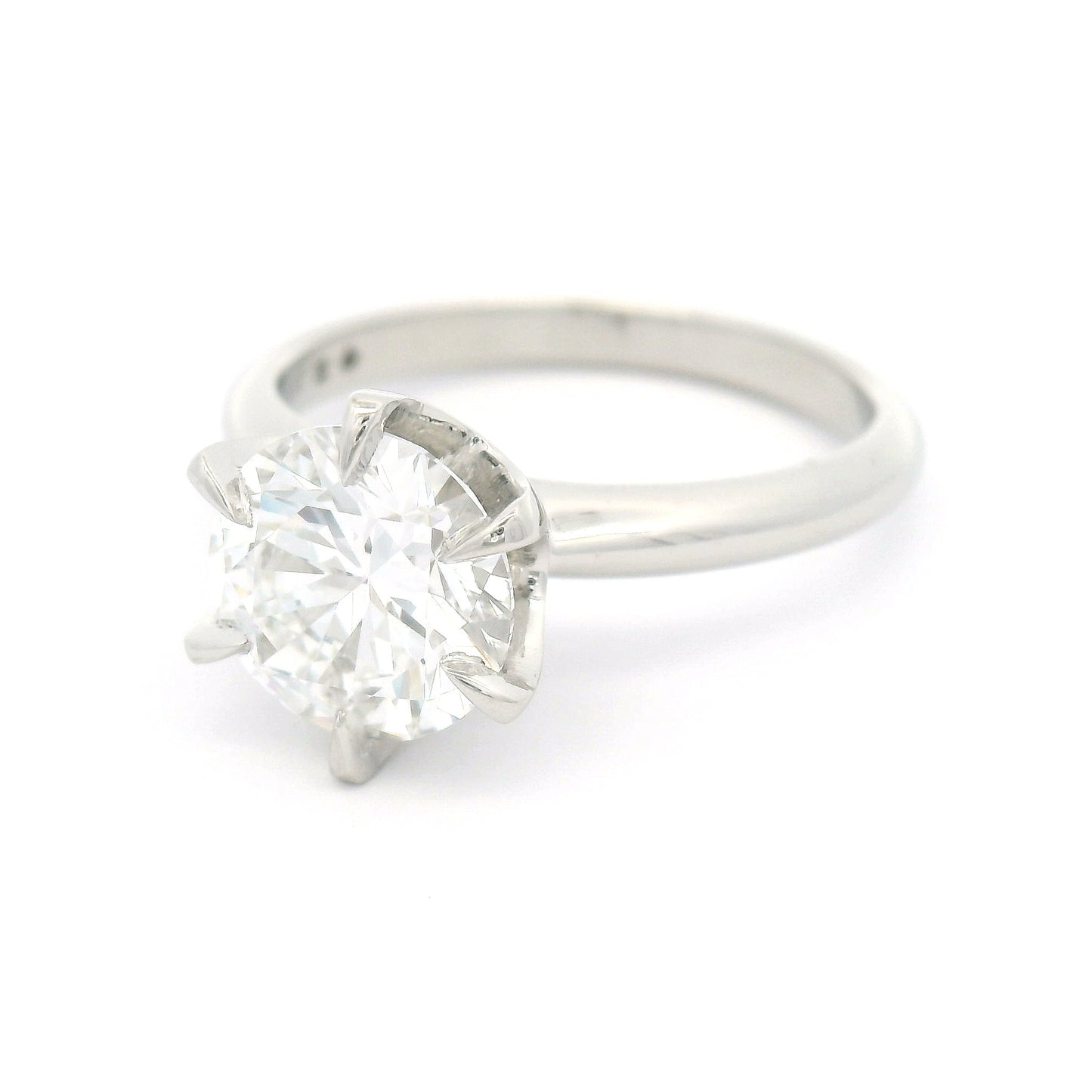 Platinum Six-Claw Solitaire with 2.01ct Lab-Grown Round Brilliant Cut Diamond