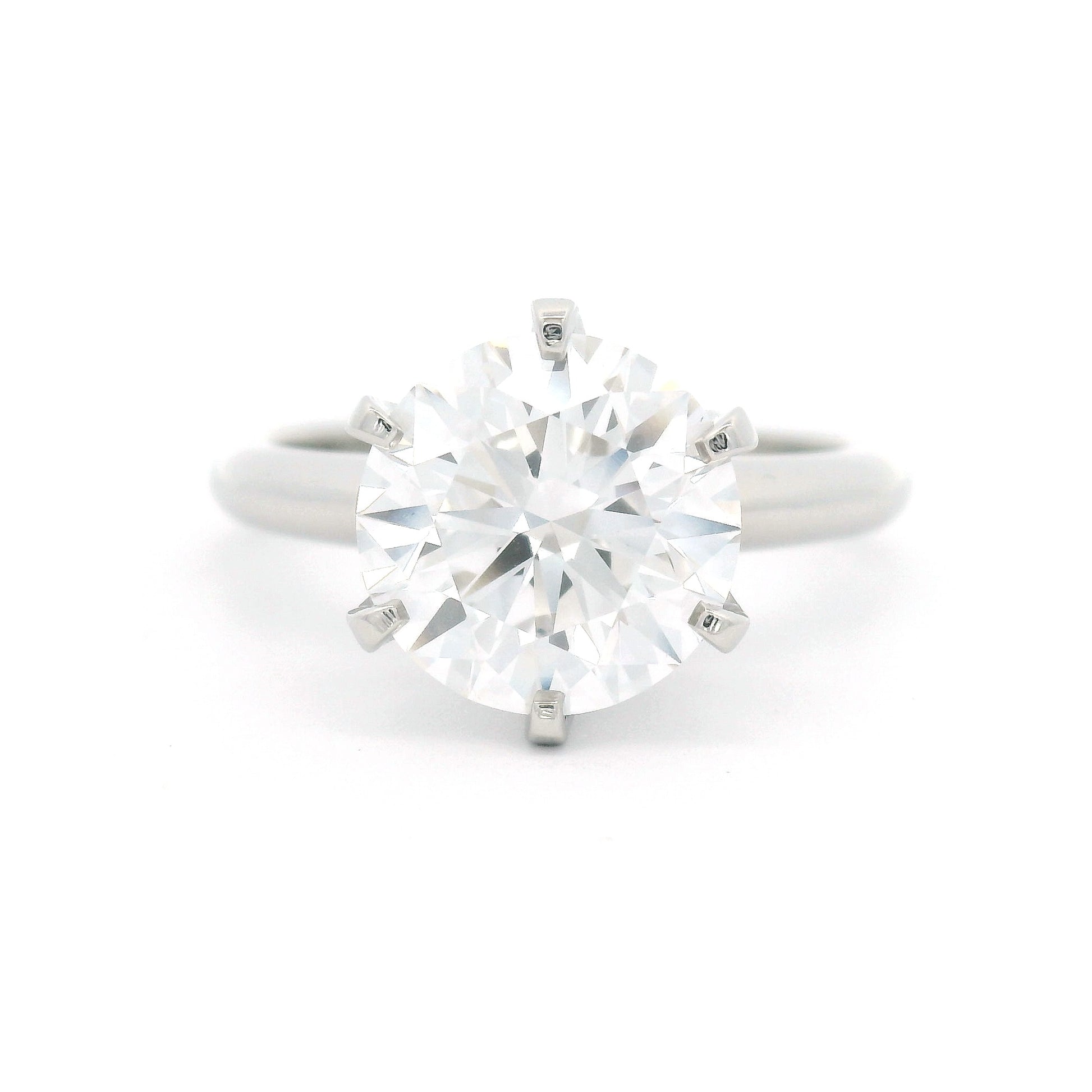 Platinum Six-Claw Solitaire with 3.03ct Lab-Grown Round Brilliant Cut Diamond