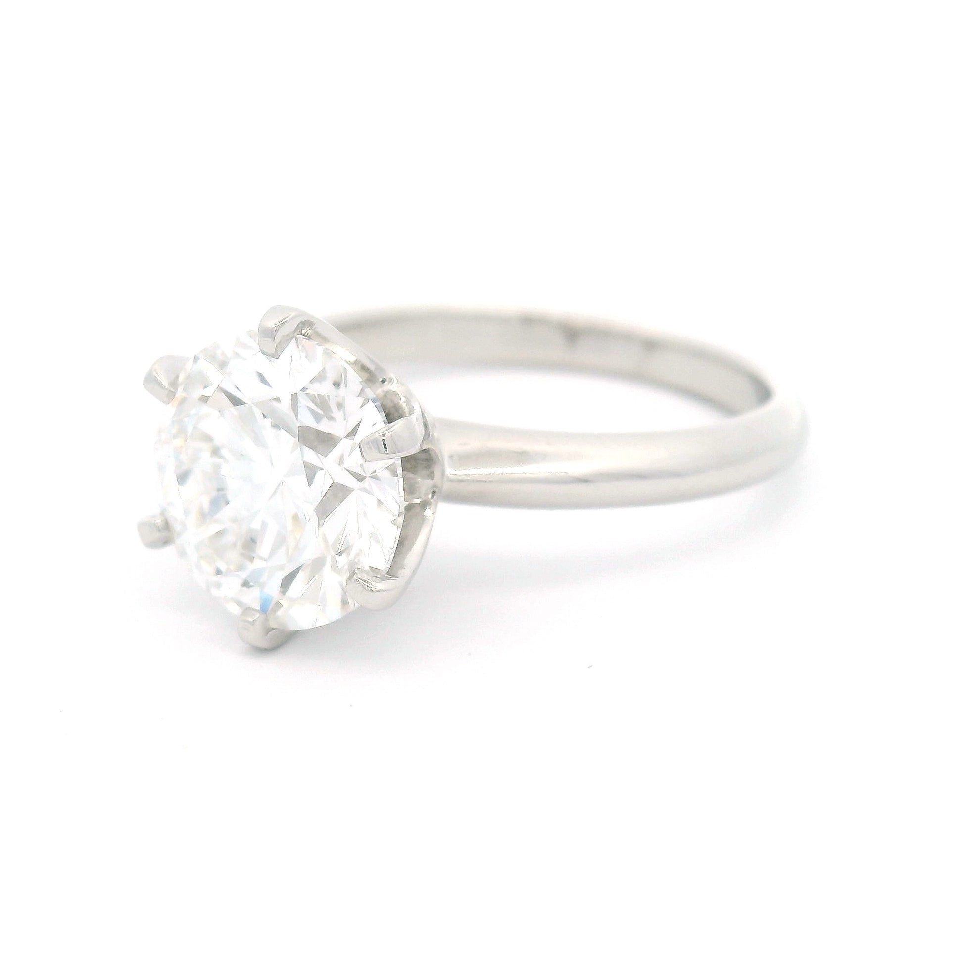 Platinum Six-Claw Solitaire with 3.03ct Lab-Grown Round Brilliant Cut Diamond