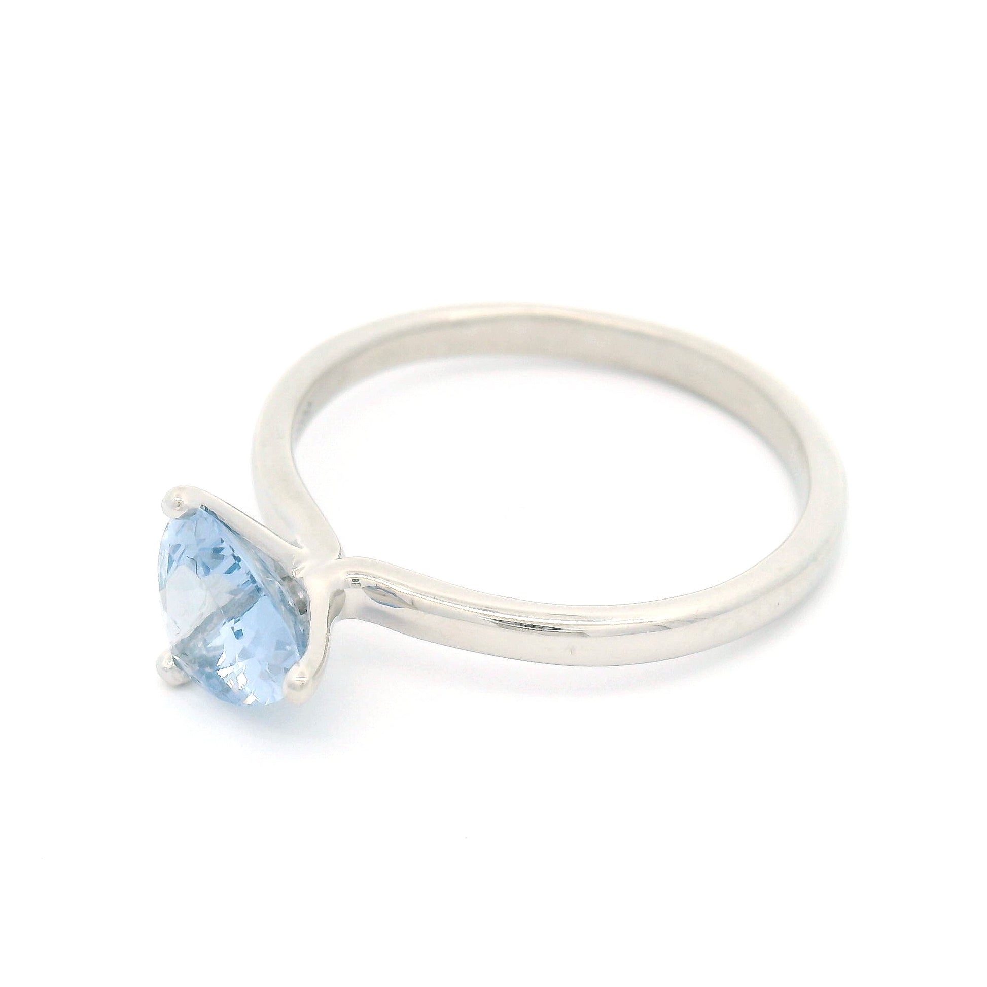 Platinum Solitaire with 1.02ct Natural Trilliant-Cut Violet Blue Spinel