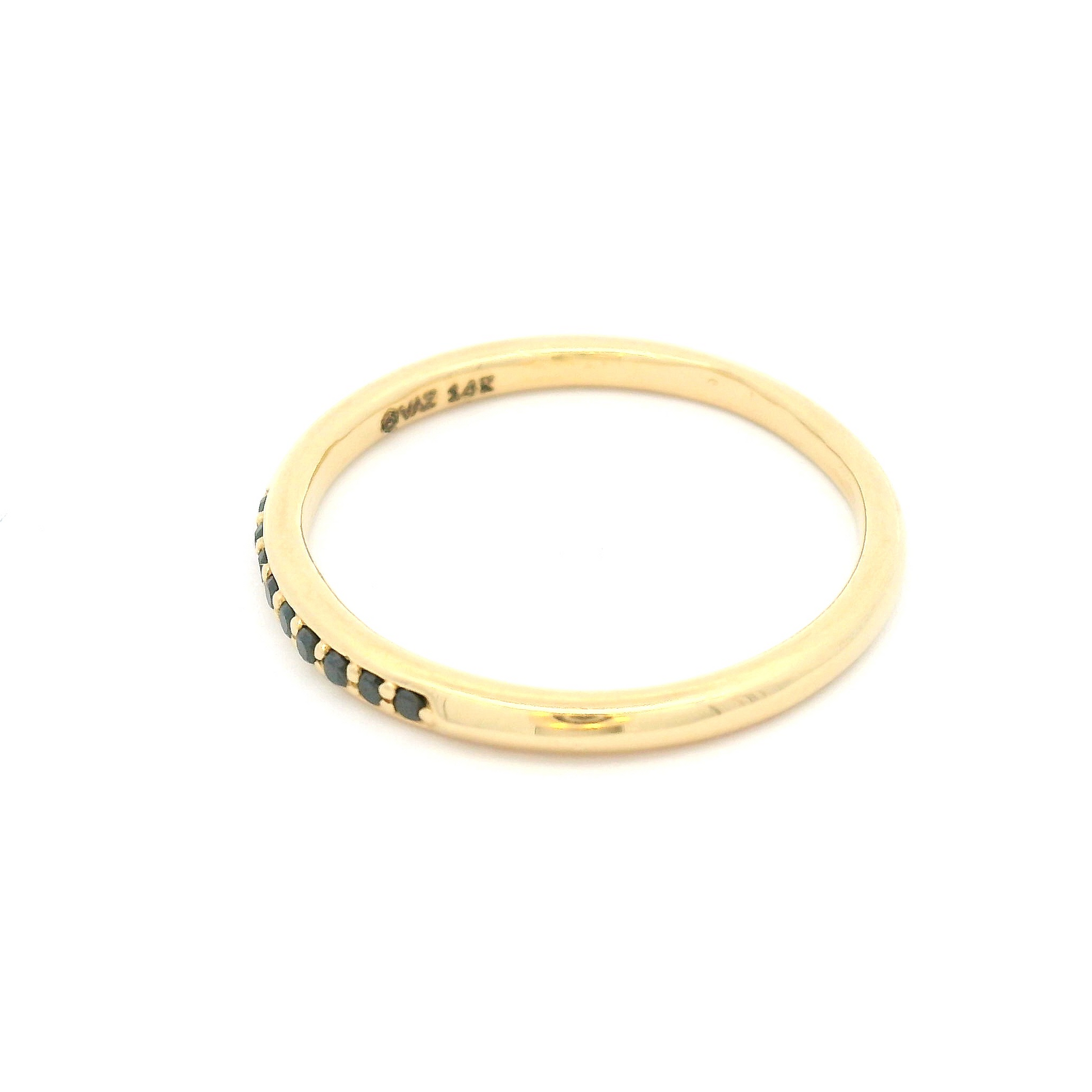 14k Yellow Knife Edge Band with 9 Black Diamonds