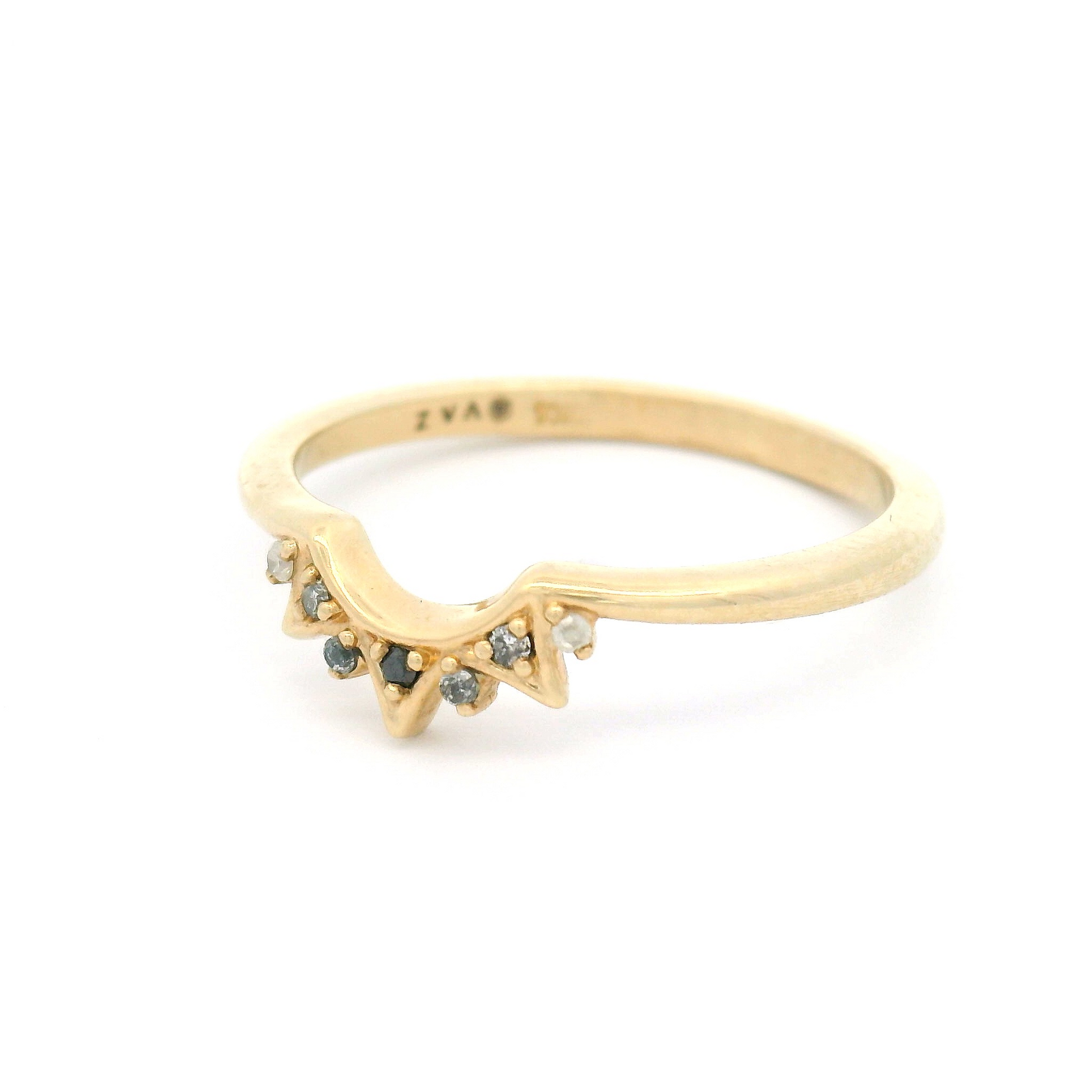 10k Yellow Contour Band with Ombre Diamonds