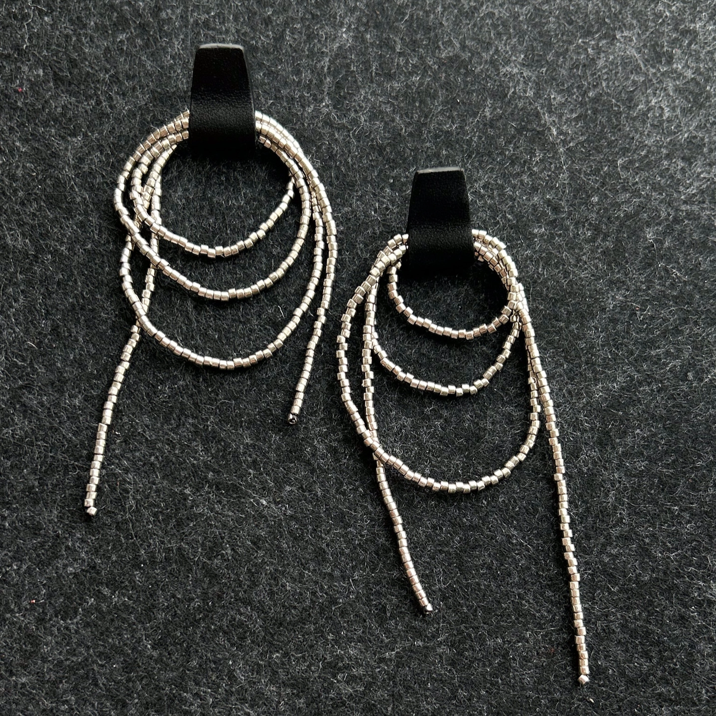 Bliss Dangle Black Earrings