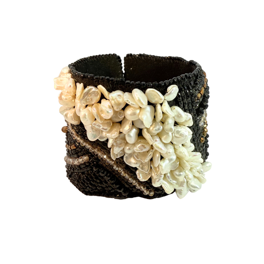 White Freshwater Pearls Beaded Bracelet