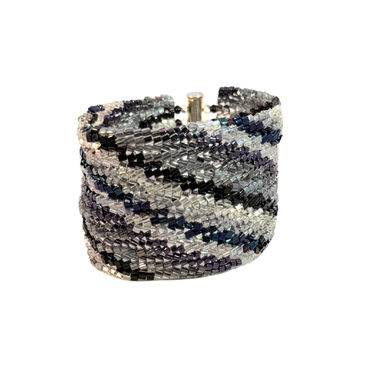 Diagonal Stripe Beaded Bracelet