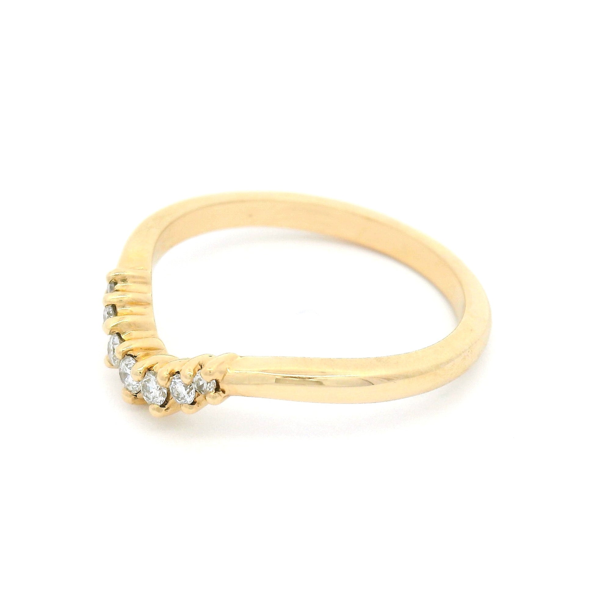 14k Yellow Contour Band with 0.12cts Natural Round Brilliant-Cut Diamonds