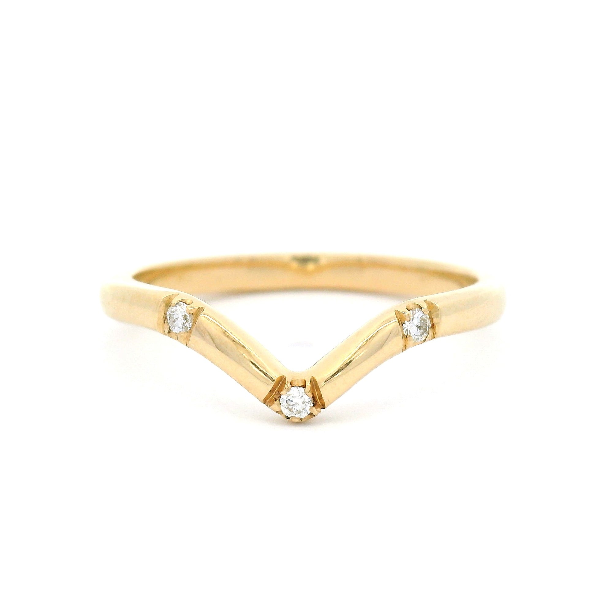 14k Yellow Contour Band with 0.045cts Natural Round Brilliant-Cut Diamonds