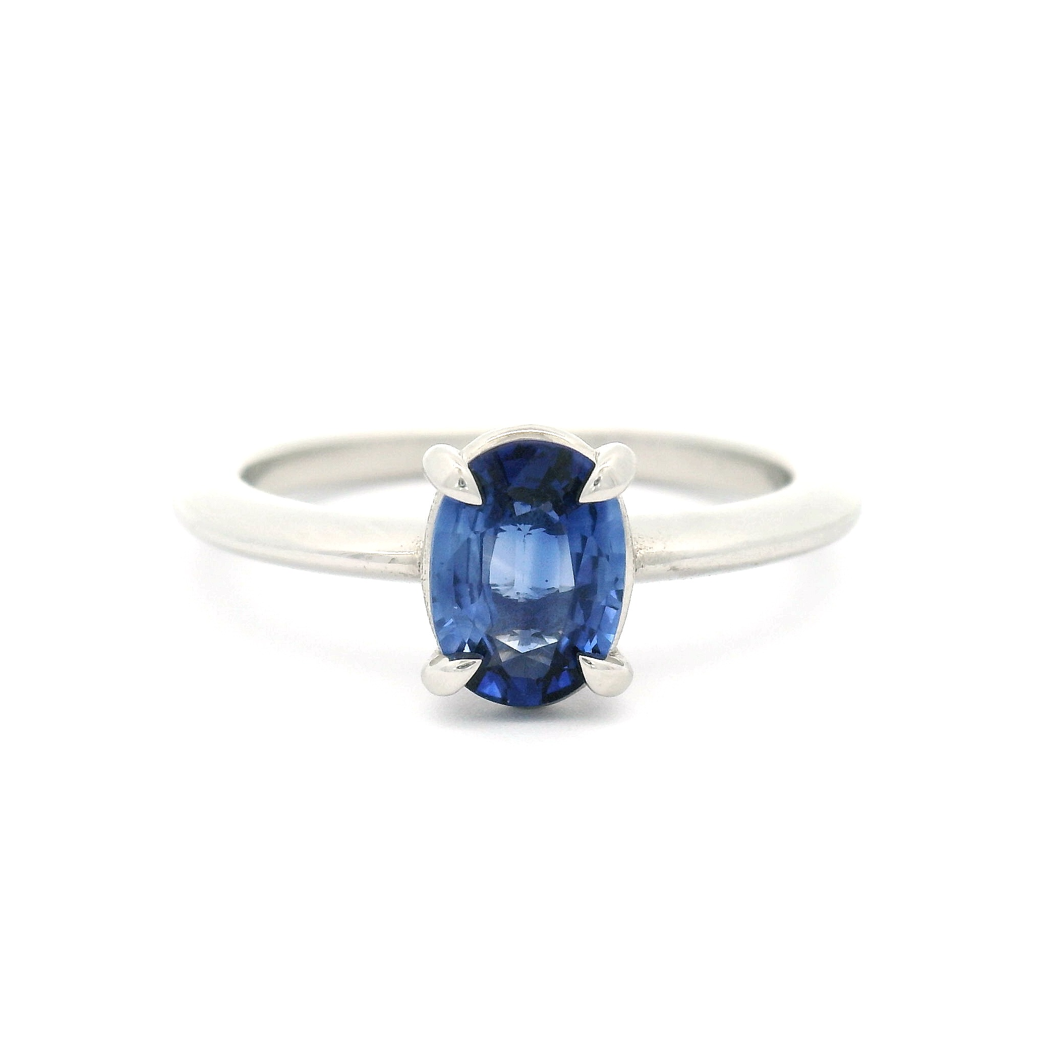 Platinum 1.01ct Oval Blue Sapphire Solitaire