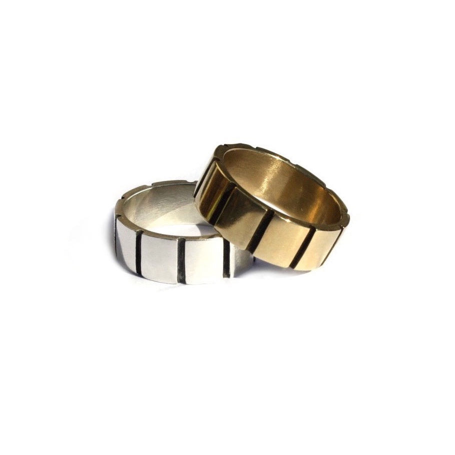 Frieze Ring