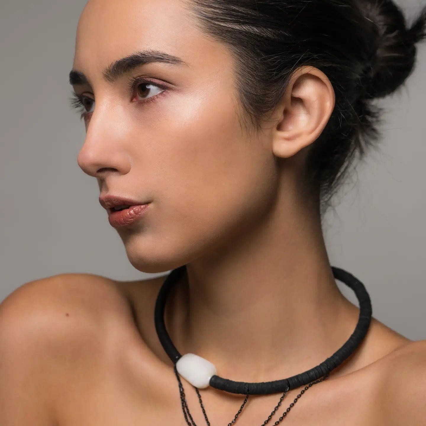 Choker With White Jade & Stainless Steel